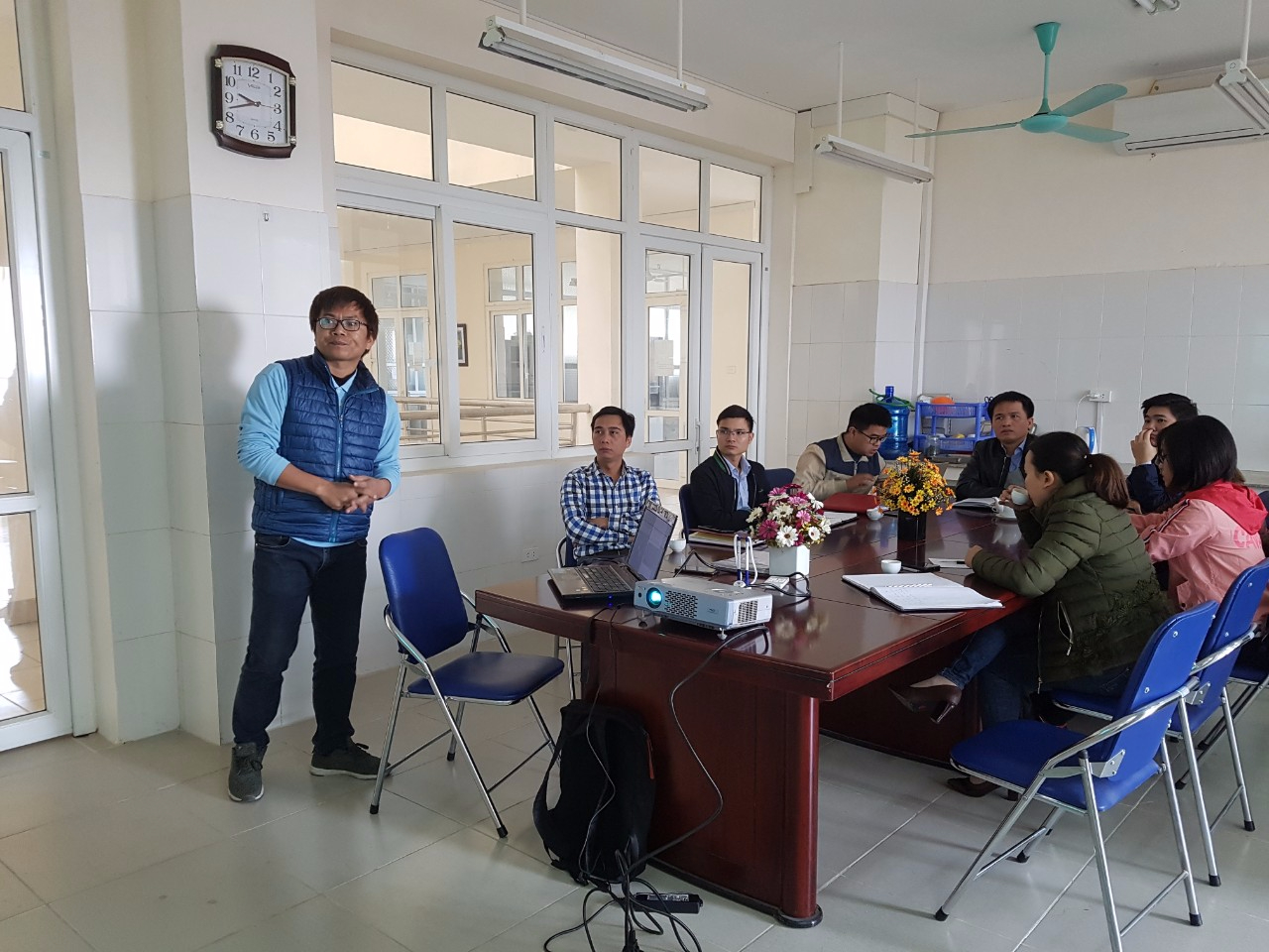 Hoạt động seminar khoa học