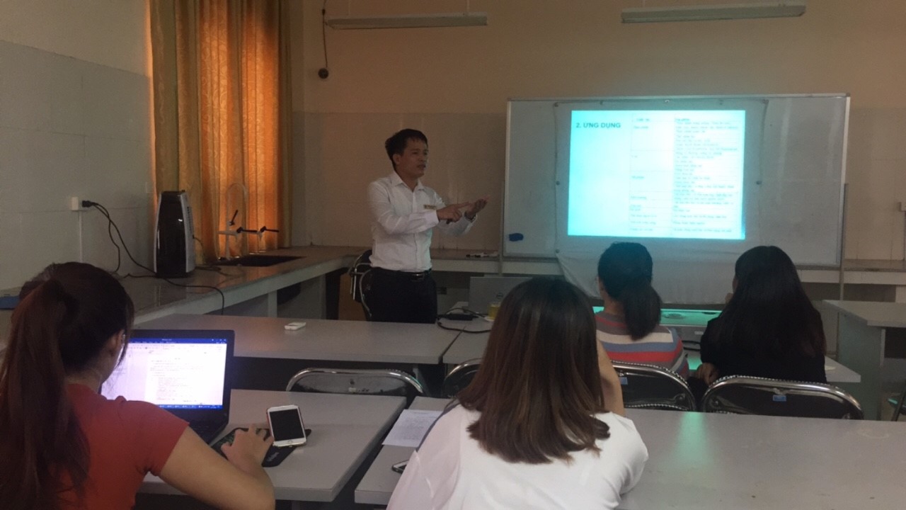 Hoạt động seminar khoa học